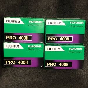 4 Rolls of Fujifilm Fuji Pro 400H 120 Film Expires 05/2022